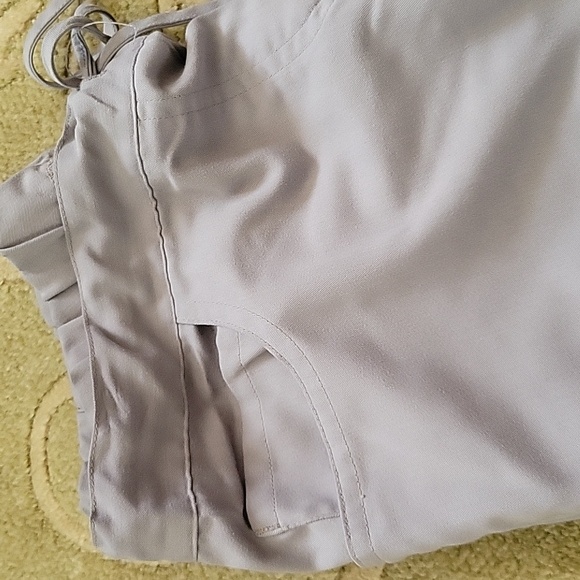 2/$15 Greys AnatomyRiley 5-Pocket Mid-Rise Flared Leg Scrub Pant TALL - Picture 2 of 8